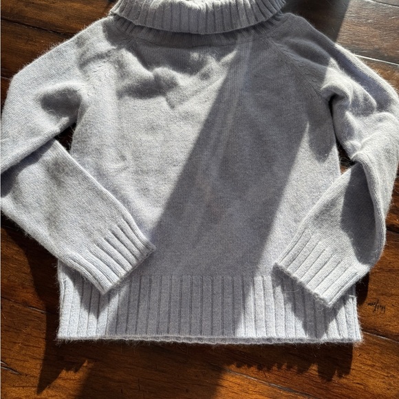 Lavender Angora Turtleneck Sweater-Size Large - Picture 3 of 11